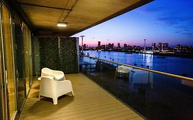 Waterfront- London Greenwich O2 Arena 2 Bed Flat