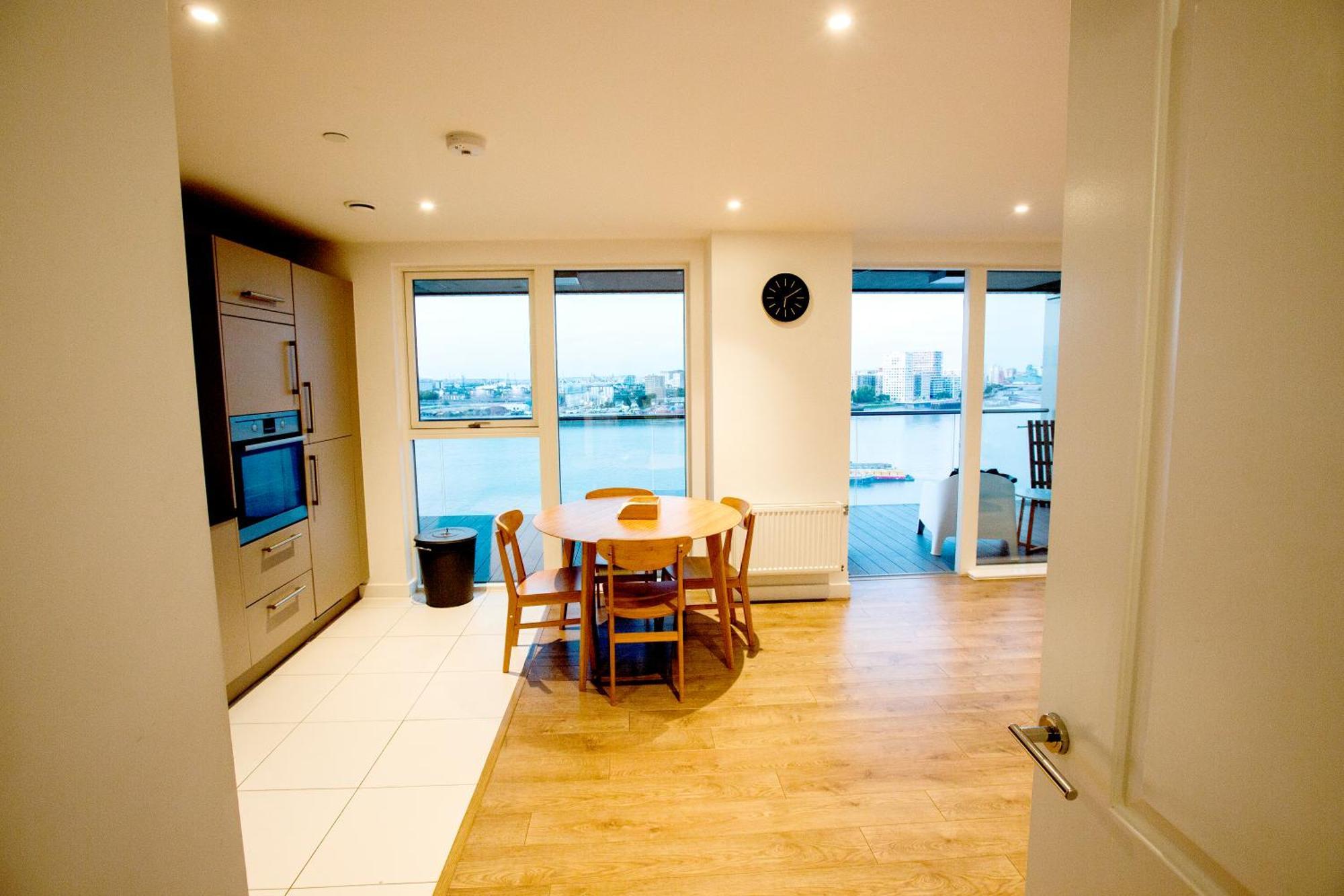 Waterfront- London Greenwich O2 Arena 2 Bed Flat Exterior photo